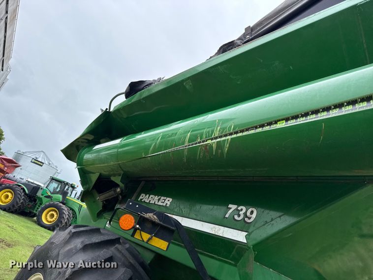 image for item ET6376 Parker 739 grain cart