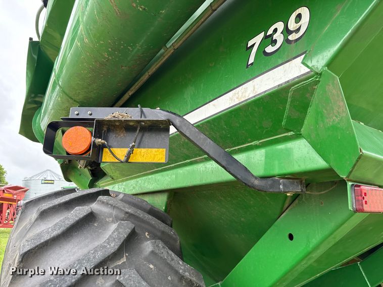 image for item ET6376 Parker 739 grain cart