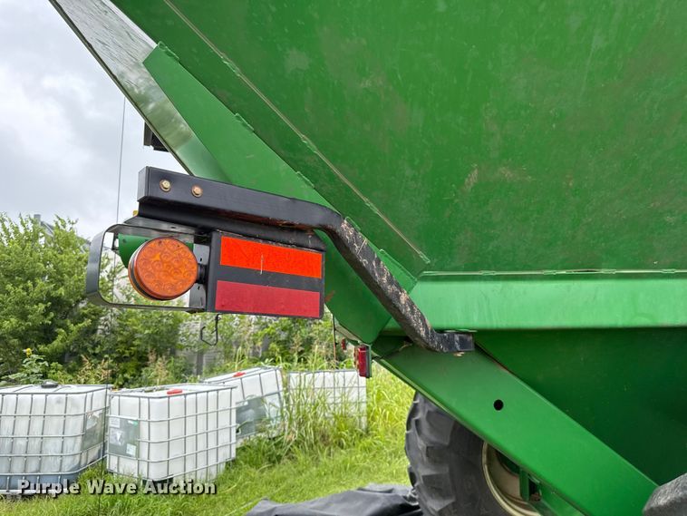image for item ET6376 Parker 739 grain cart