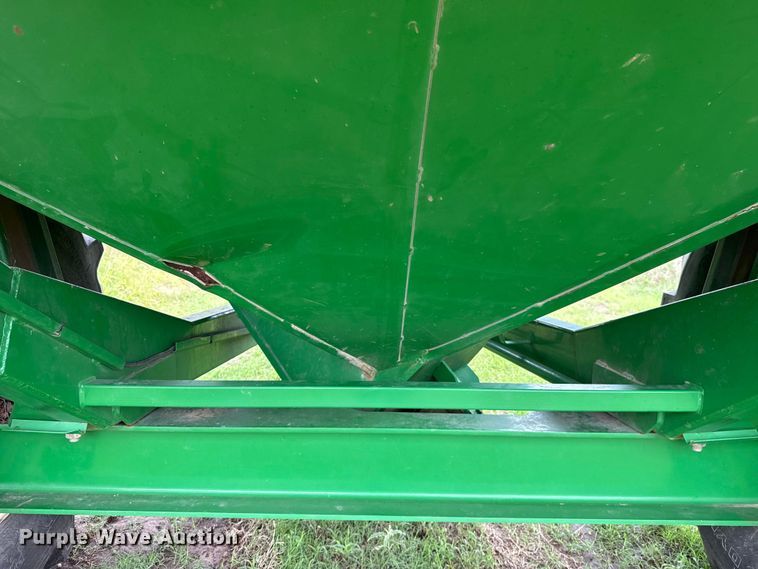 image for item ET6376 Parker 739 grain cart