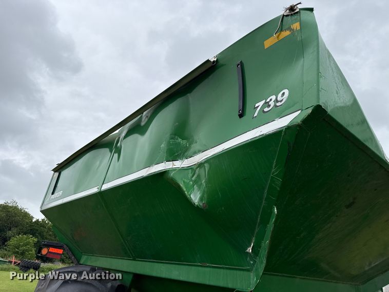 image for item ET6376 Parker 739 grain cart
