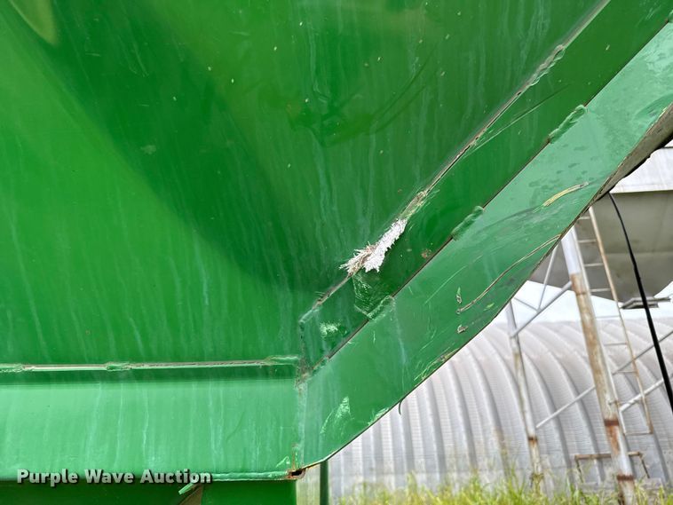 image for item ET6376 Parker 739 grain cart