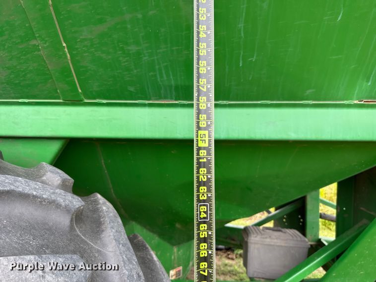 image for item ET6376 Parker 739 grain cart