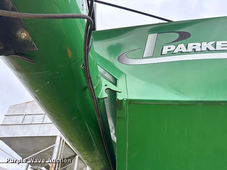 image for item ET6376 Parker 739 grain cart
