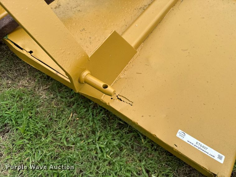 image for item ET6407 (2) three point attachments