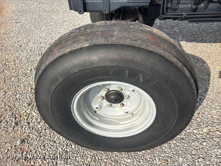 image for item EU5740 2002 Case JX100u tractor