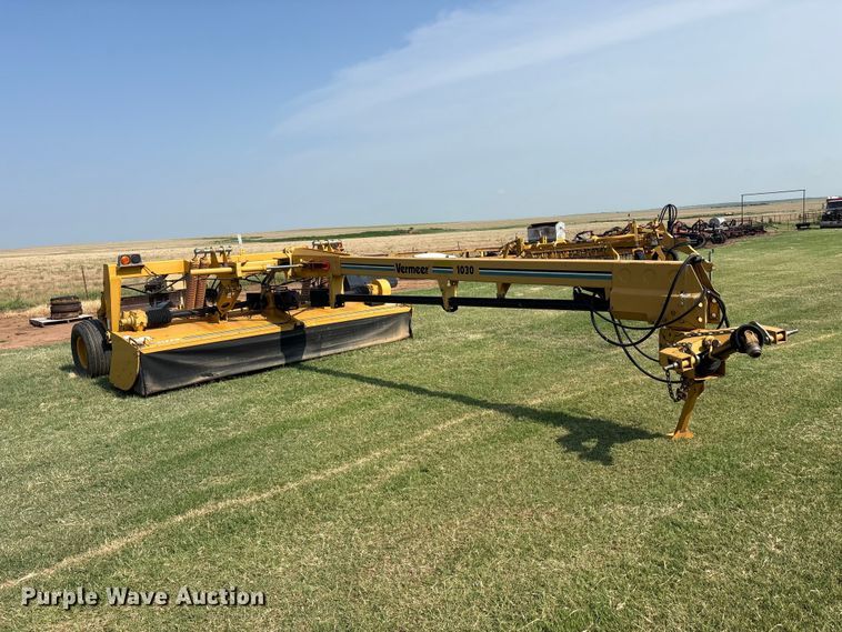 image for item EU5743 2008 Vermeer MC1030 disc mower