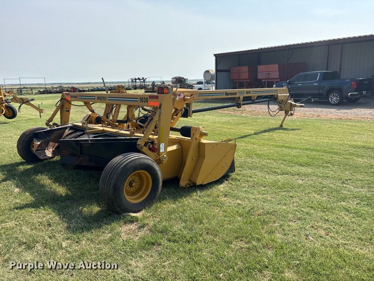 image for item EU5743 2008 Vermeer MC1030 disc mower
