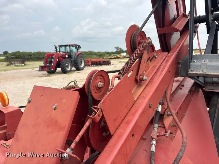 image for item EU5753 Case 8230 swather / windrower
