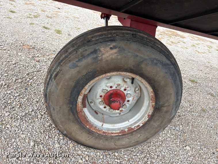 image for item EU5753 Case 8230 swather / windrower