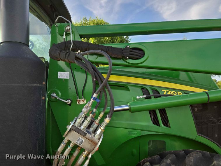image for item EW0313 2016 John Deere 7210R 4WD tractor