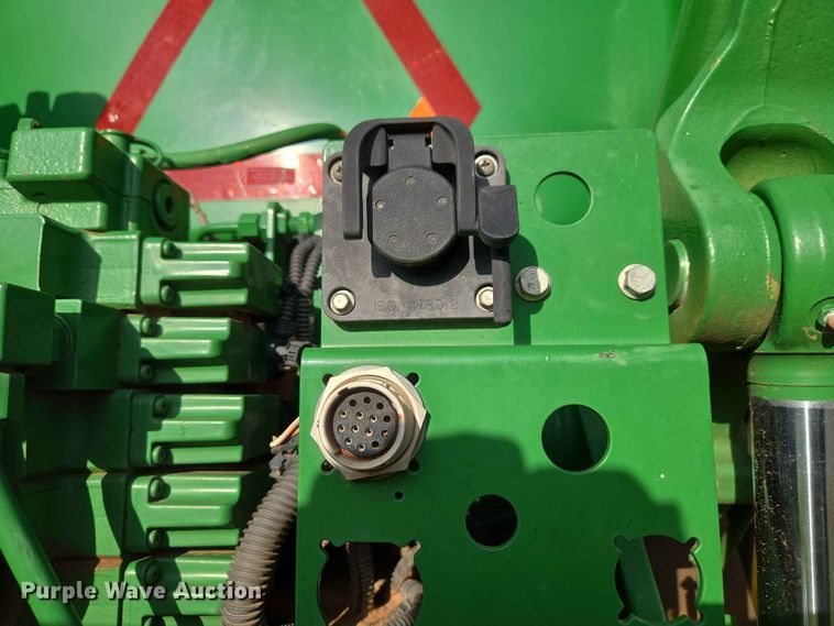 image for item EW0313 2016 John Deere 7210R 4WD tractor
