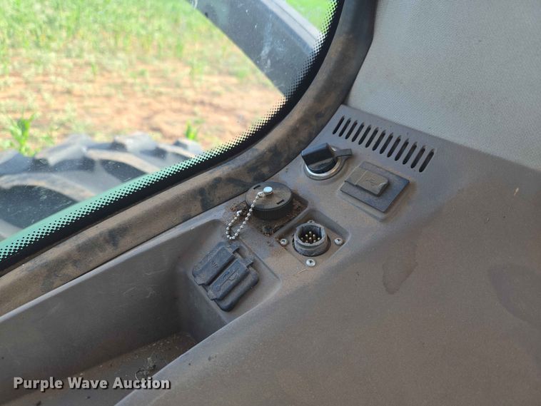 image for item EW0313 2016 John Deere 7210R 4WD tractor