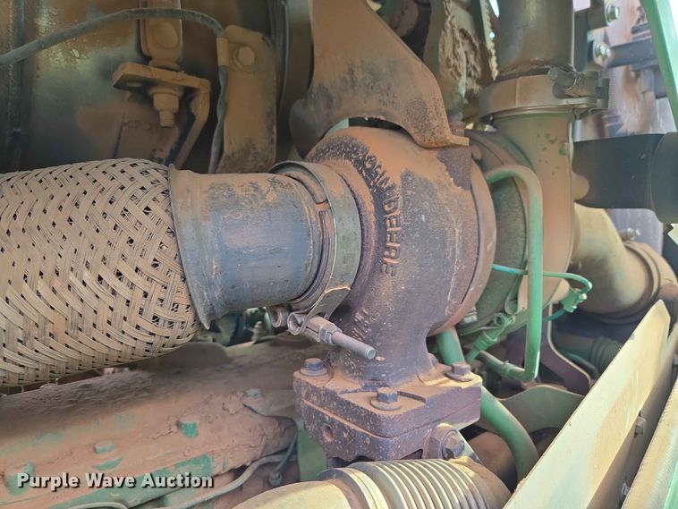 image for item EW0313 2016 John Deere 7210R 4WD tractor