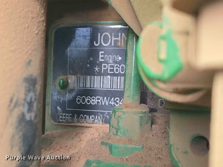 image for item EW0313 2016 John Deere 7210R 4WD tractor