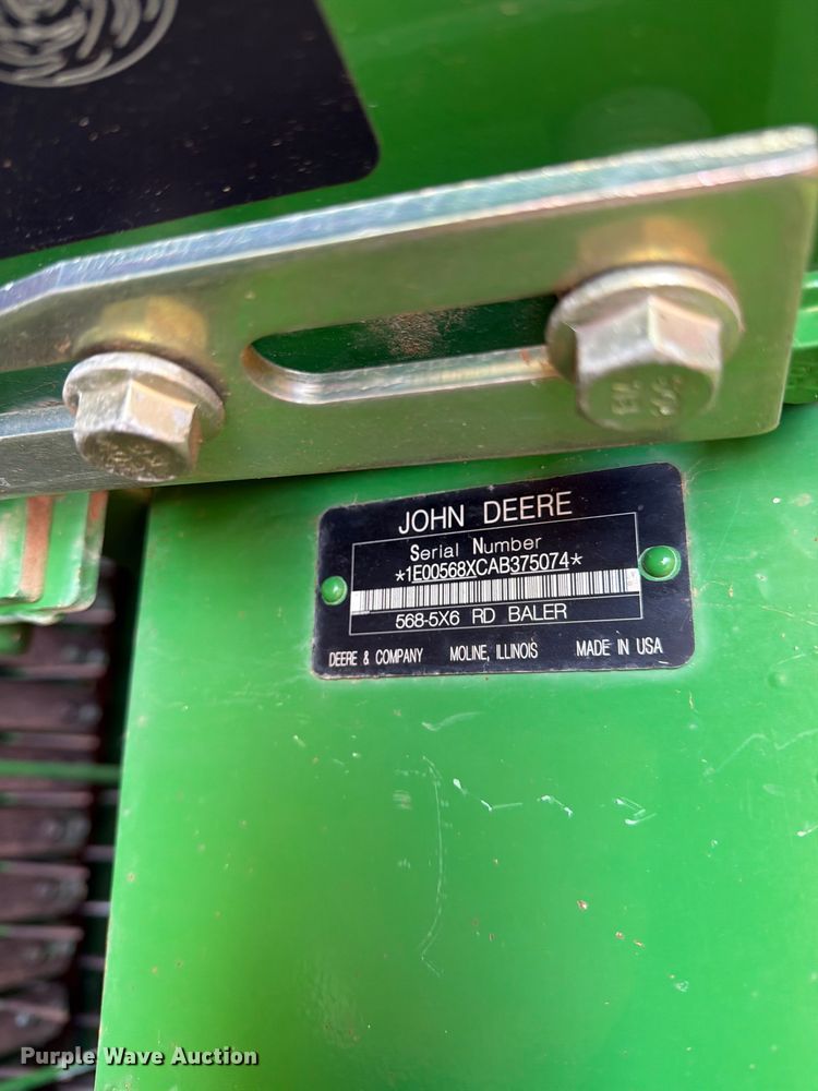 image for item EW0320 2010 John Deere 568 Mega wide plus round baler