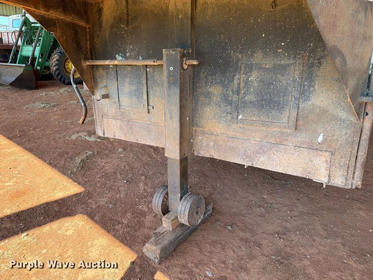 image for item EW0321 Shop built livestock trailer