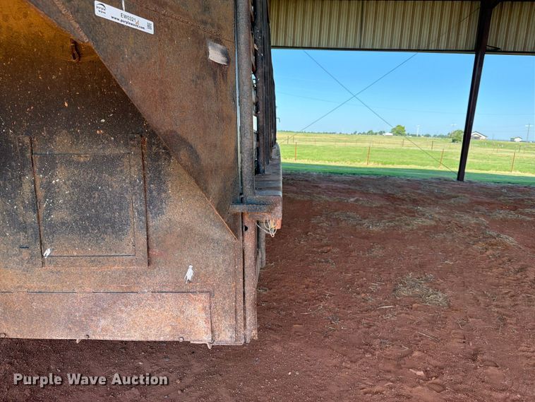 image for item EW0321 Shop built livestock trailer