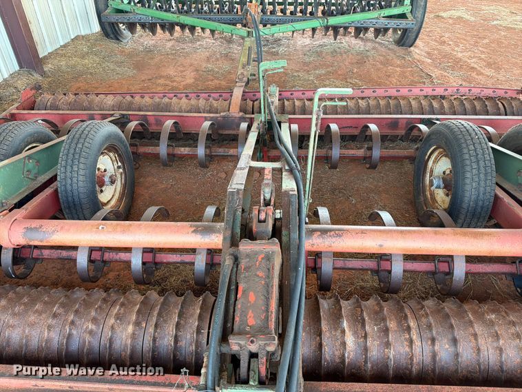 image for item EW0322 John Deere 450 grain drill