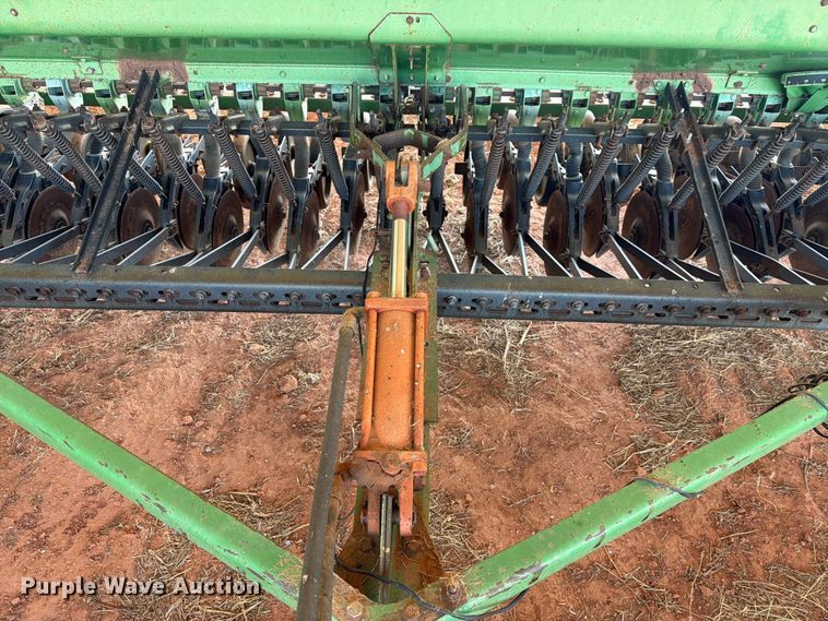 image for item EW0322 John Deere 450 grain drill