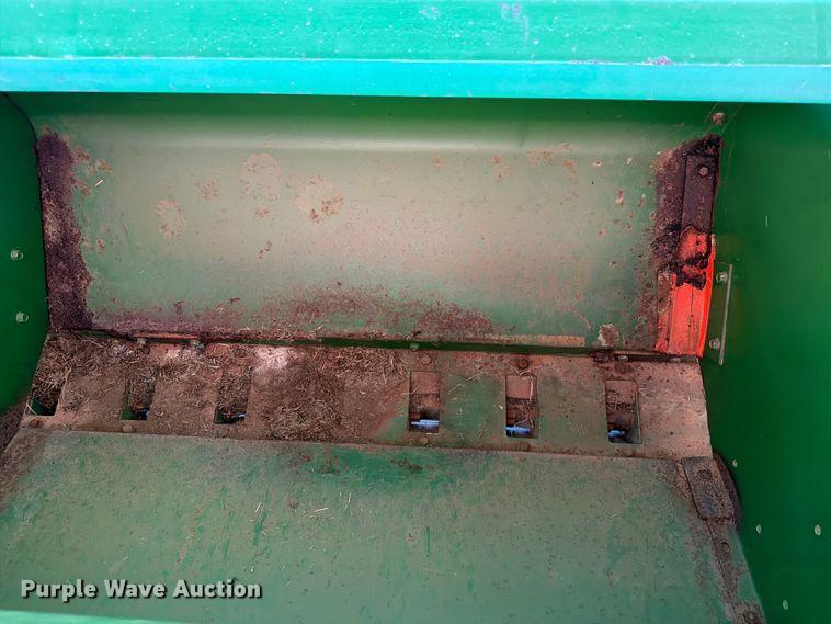 image for item EW0322 John Deere 450 grain drill