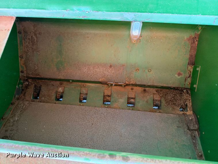 image for item EW0322 John Deere 450 grain drill