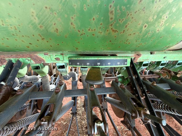 image for item EW0322 John Deere 450 grain drill