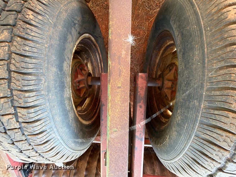 image for item EW0322 John Deere 450 grain drill