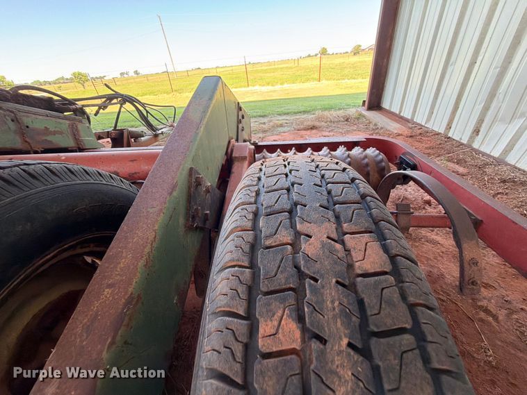 image for item EW0322 John Deere 450 grain drill