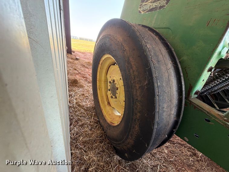 image for item EW0322 John Deere 450 grain drill