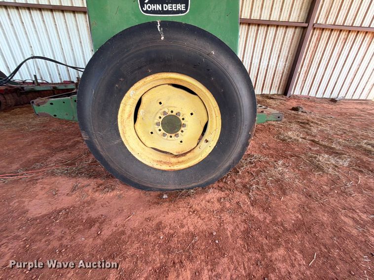 image for item EW0322 John Deere 450 grain drill