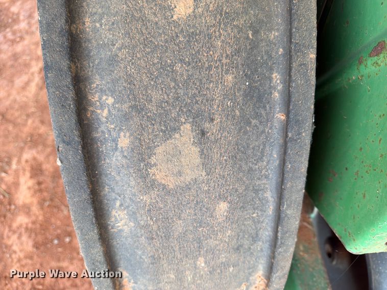 image for item EW0322 John Deere 450 grain drill