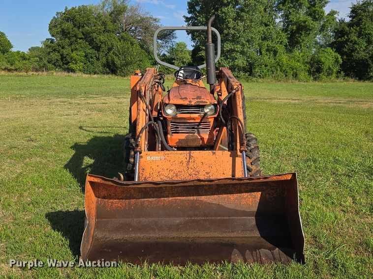 image for item EW0333 1982 Kubota L355 SS MFWD tractor