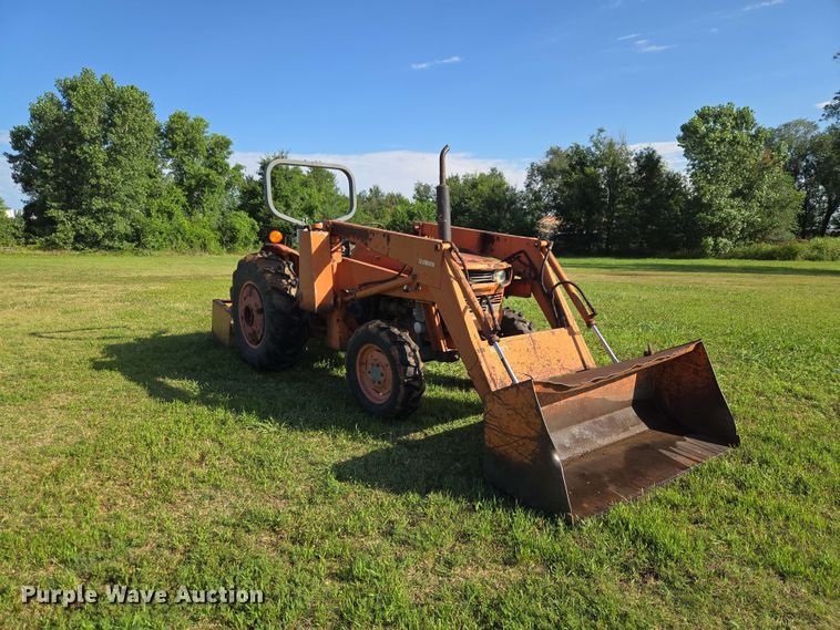 image for item EW0333 1982 Kubota L355 SS MFWD tractor