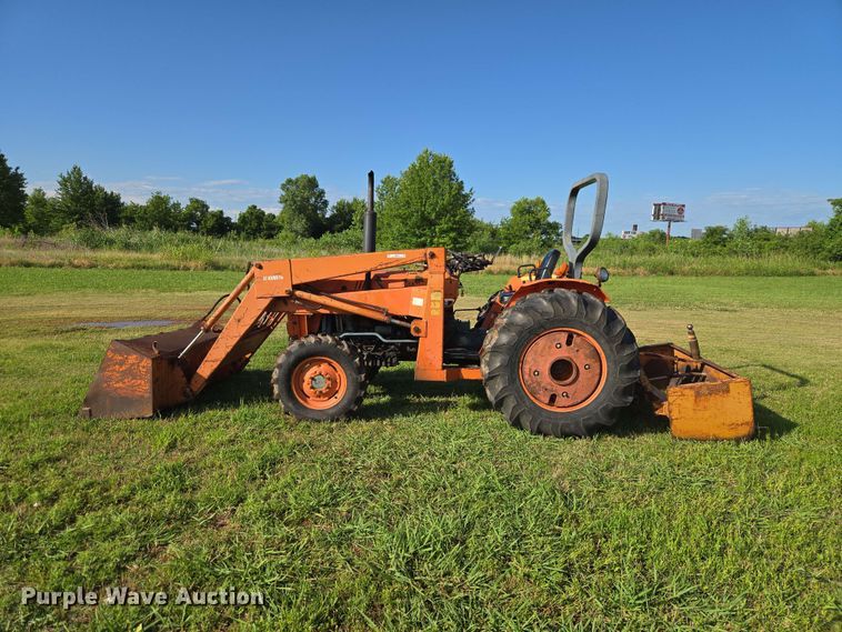image for item EW0333 1982 Kubota L355 SS MFWD tractor