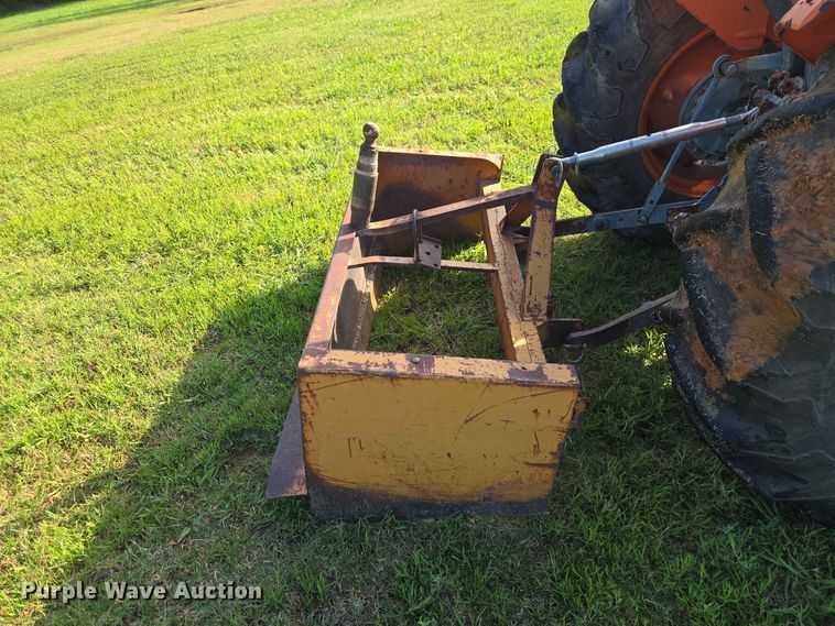 image for item EW0333 1982 Kubota L355 SS MFWD tractor