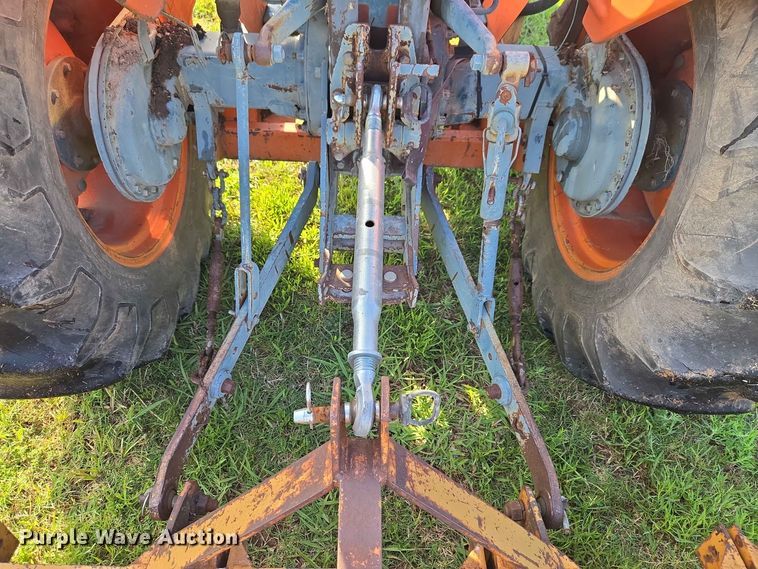 image for item EW0333 1982 Kubota L355 SS MFWD tractor