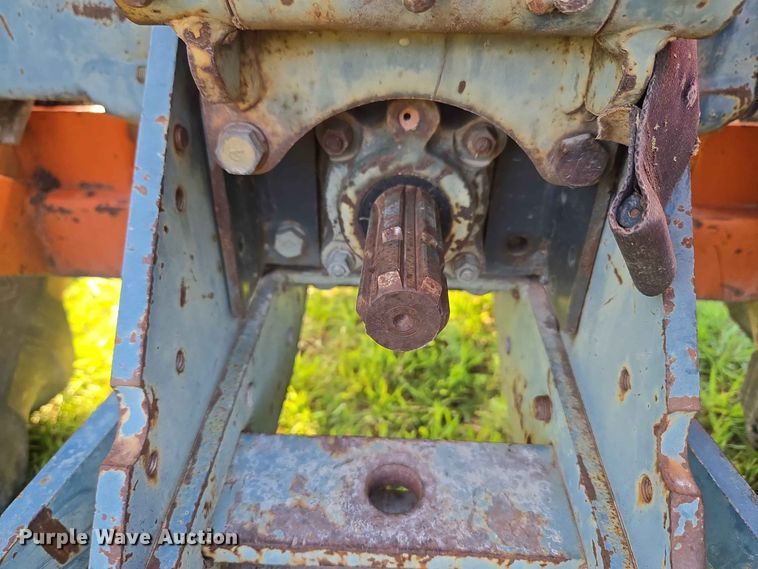 image for item EW0333 1982 Kubota L355 SS MFWD tractor