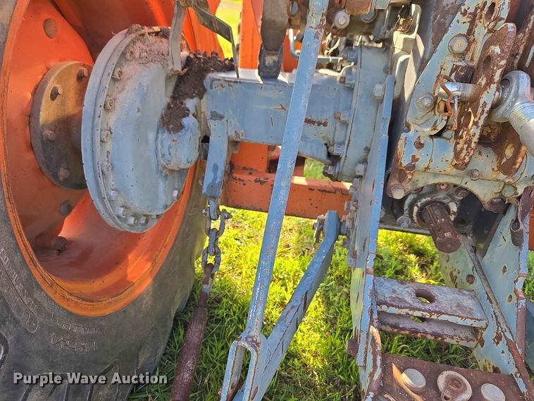 image for item EW0333 1982 Kubota L355 SS MFWD tractor