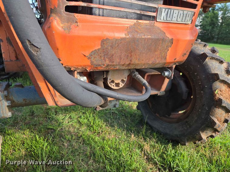 image for item EW0333 1982 Kubota L355 SS MFWD tractor