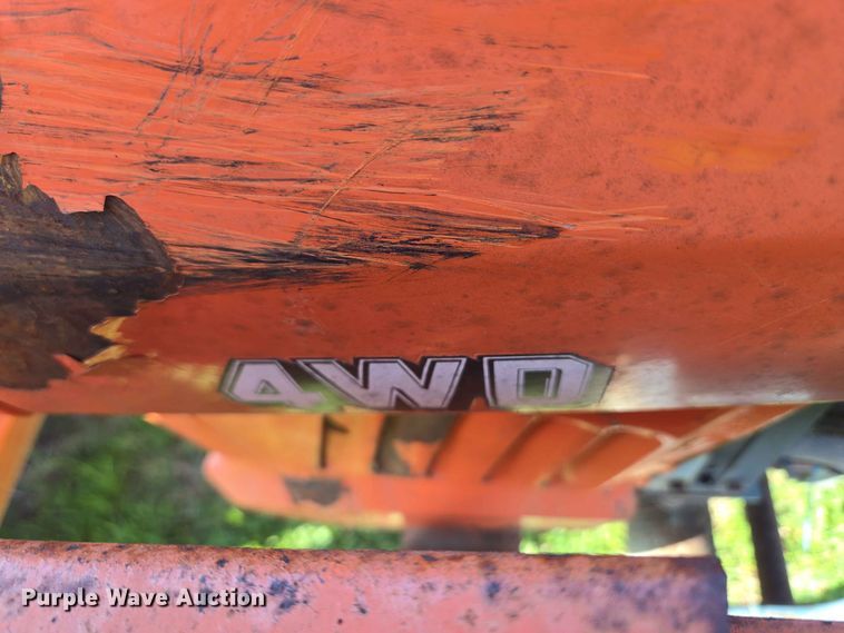 image for item EW0333 1982 Kubota L355 SS MFWD tractor