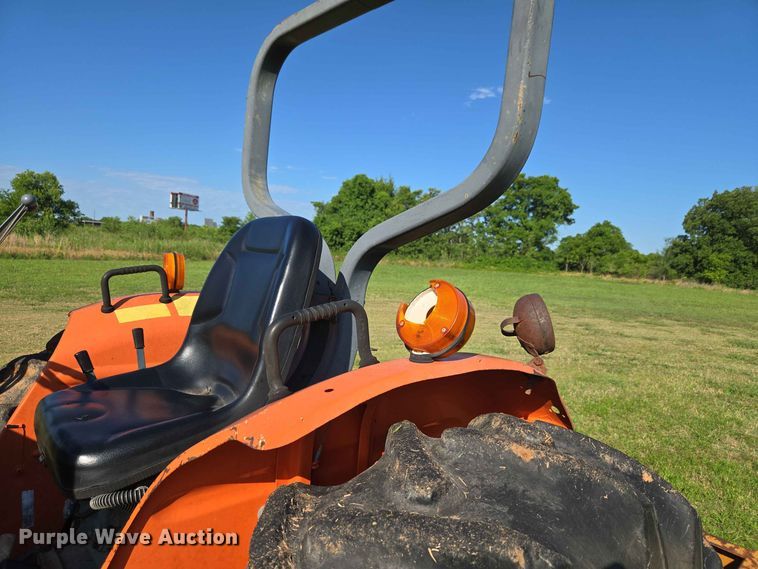 image for item EW0333 1982 Kubota L355 SS MFWD tractor