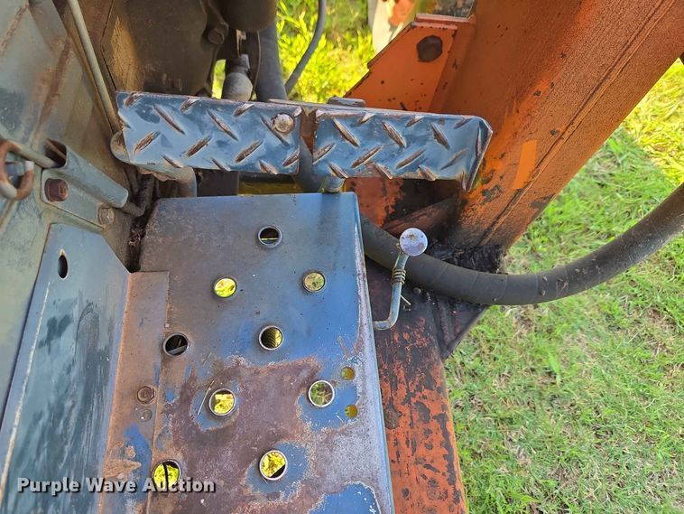image for item EW0333 1982 Kubota L355 SS MFWD tractor