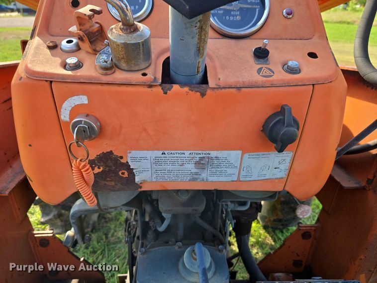 image for item EW0333 1982 Kubota L355 SS MFWD tractor