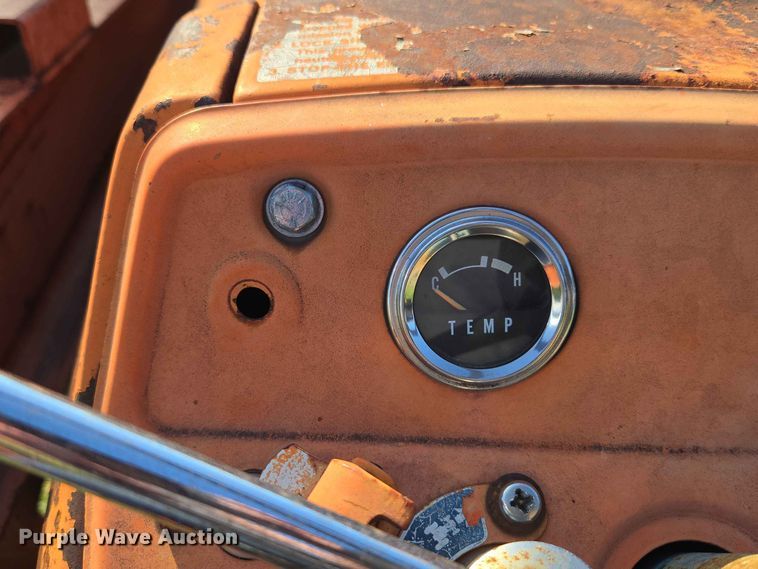 image for item EW0333 1982 Kubota L355 SS MFWD tractor