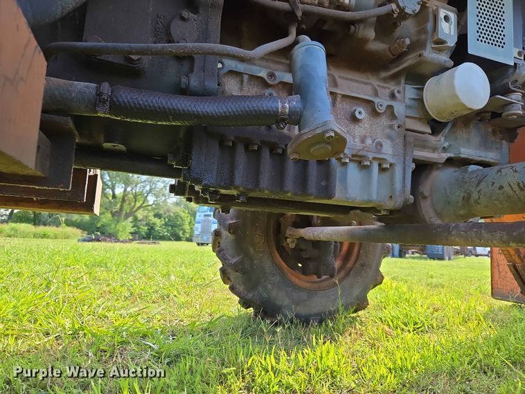 image for item EW0333 1982 Kubota L355 SS MFWD tractor