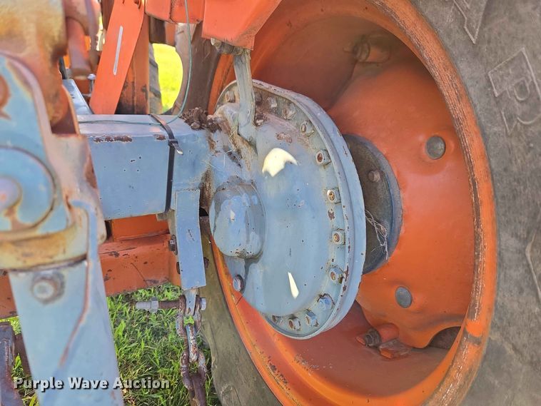 image for item EW0333 1982 Kubota L355 SS MFWD tractor