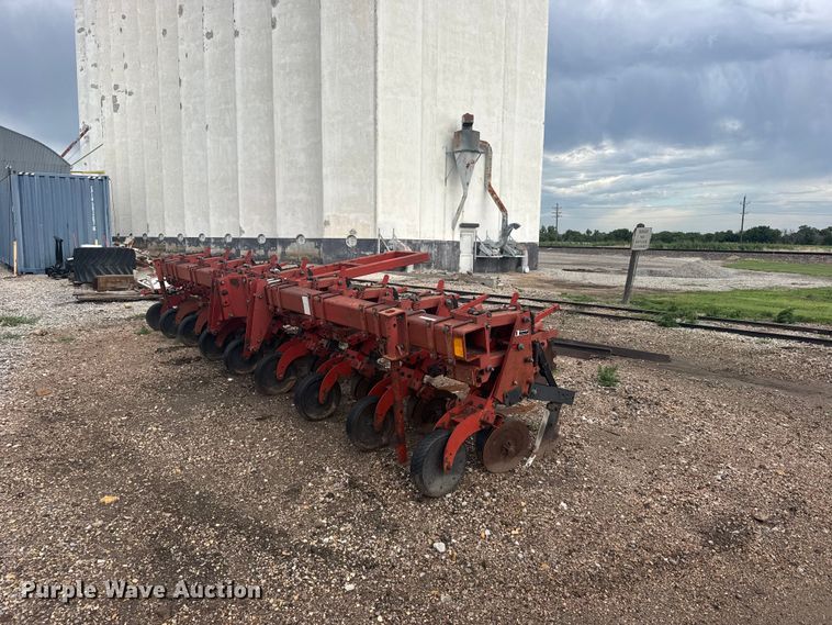 image for item EW4943 Krause row crop cultivator