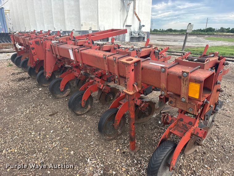 image for item EW4943 Krause row crop cultivator