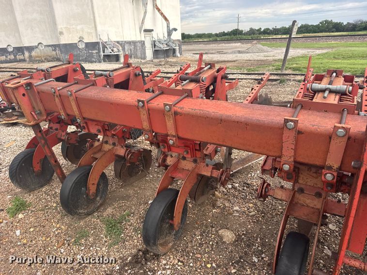 image for item EW4943 Krause row crop cultivator